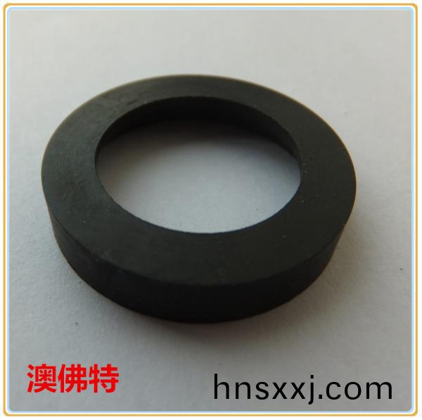 耐汽(qi)油(you)NBR橡膠(jiao)件(jian)